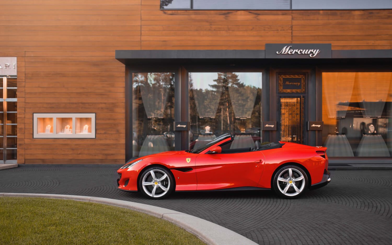 Ferrari третьяковский проезд
