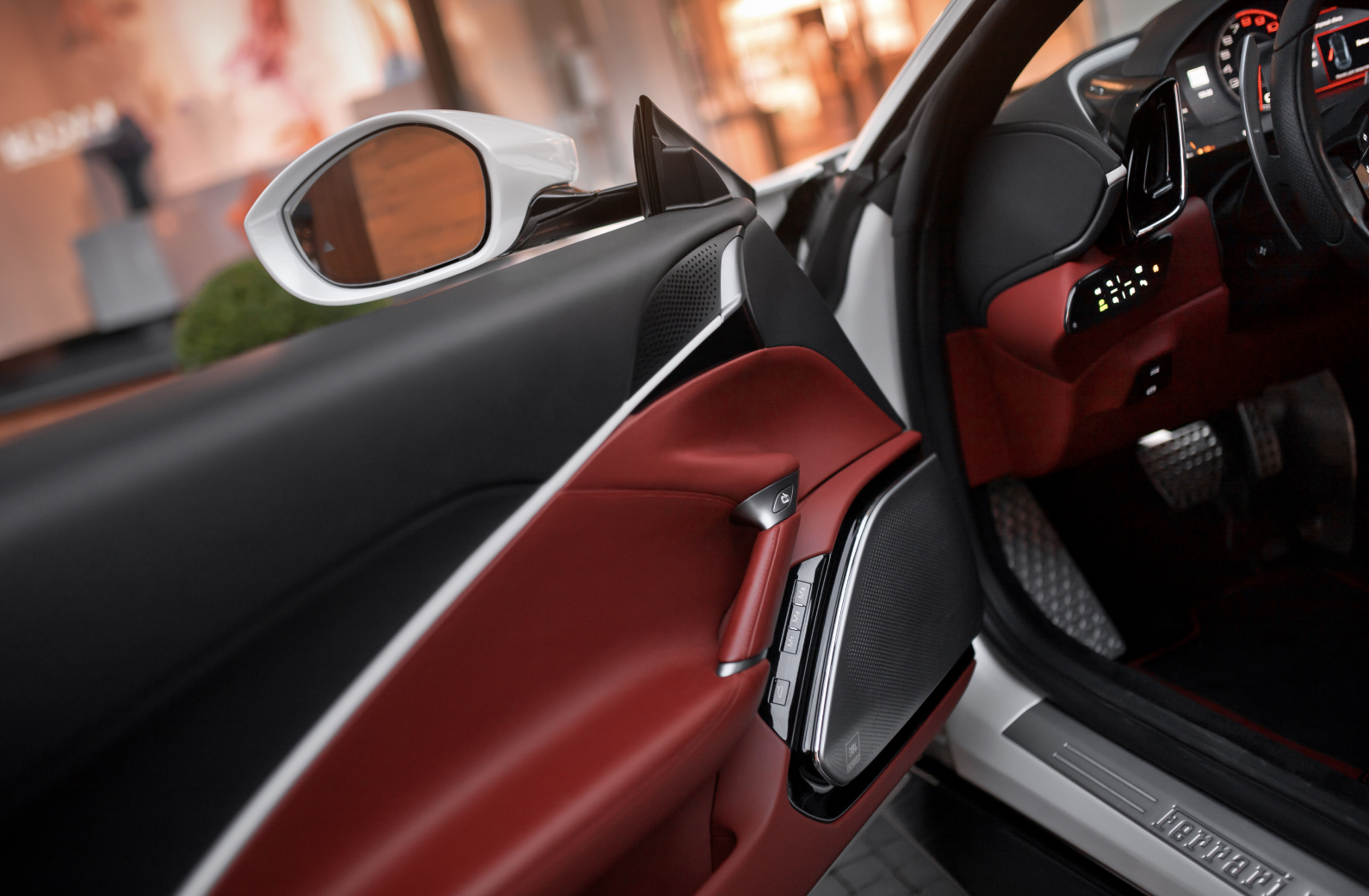 Ferrari roma салон